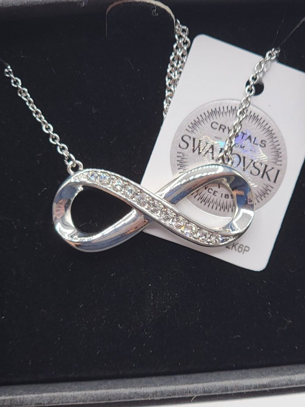 NIC & SYD Swarovski Crystals Silver Tone Infinity Pendant Necklace Adjustable